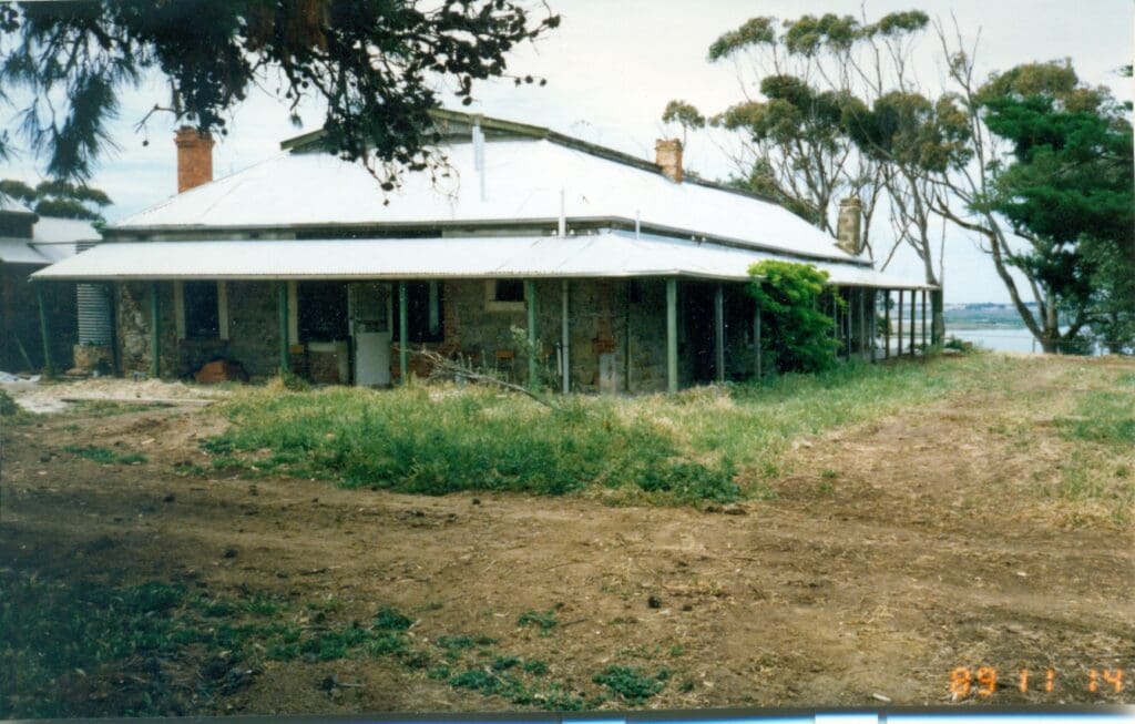 Old Watulunga homestead in its original condition in 1989