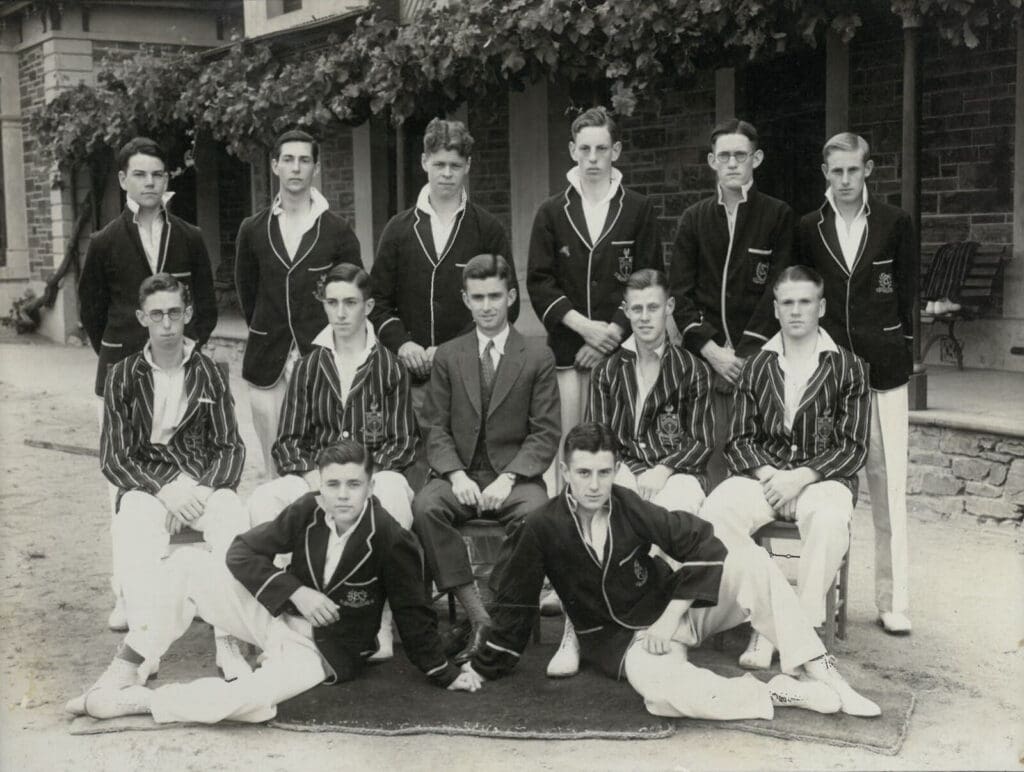 King's Cricket First XI in 1933
