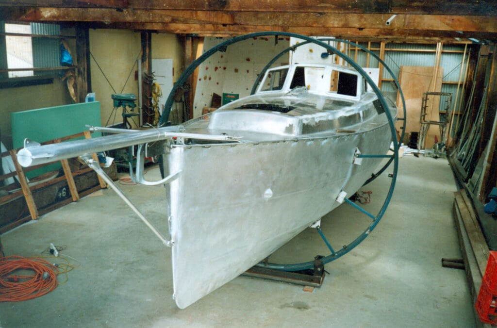 Construction of Ocean Sunrise boat at Old Watulunga in 1990